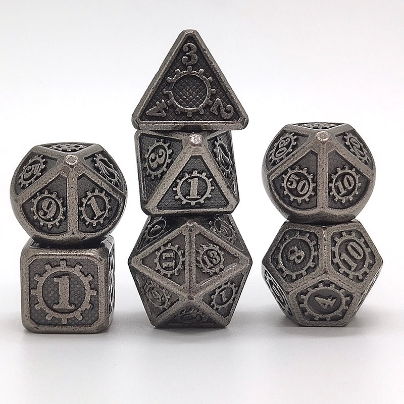 Dés Métal - lot de 7 dés (14mm) avec boite en métal - Gear Silver